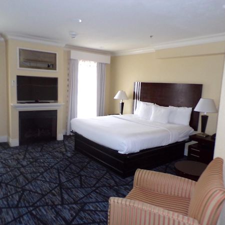 Niagara Crossing Hotel And Spa Lewiston Exterior foto